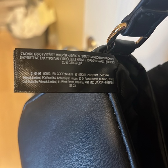 Primark padded mini cross body black - Picture 10 of 11